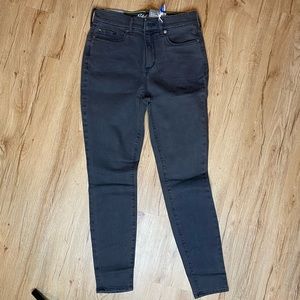 Brand New Eddie Bauer High Rise Skinny Jean Dark Grey Bootcut Regular Rise